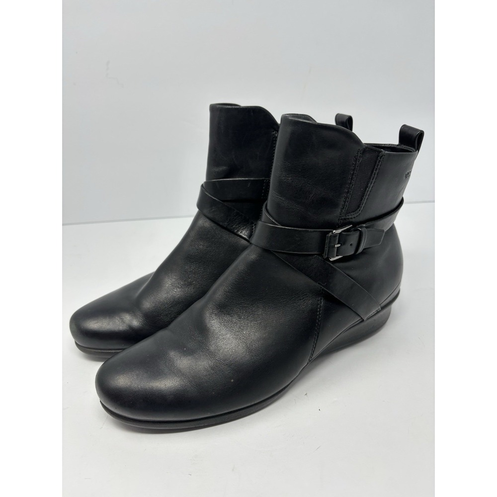Ecco Women's Black Textured Leather Ankle Boots Size 9-9.5